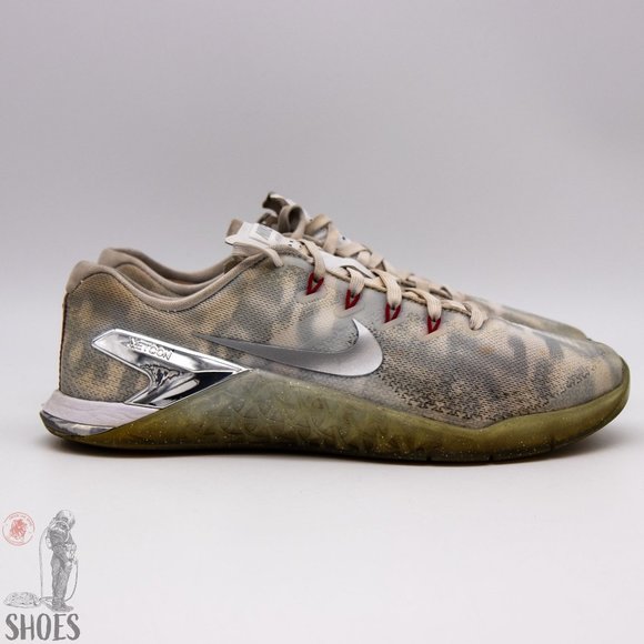 Nike Shoes - Nike Metcon 4 Women's Training Shoe - Size 8